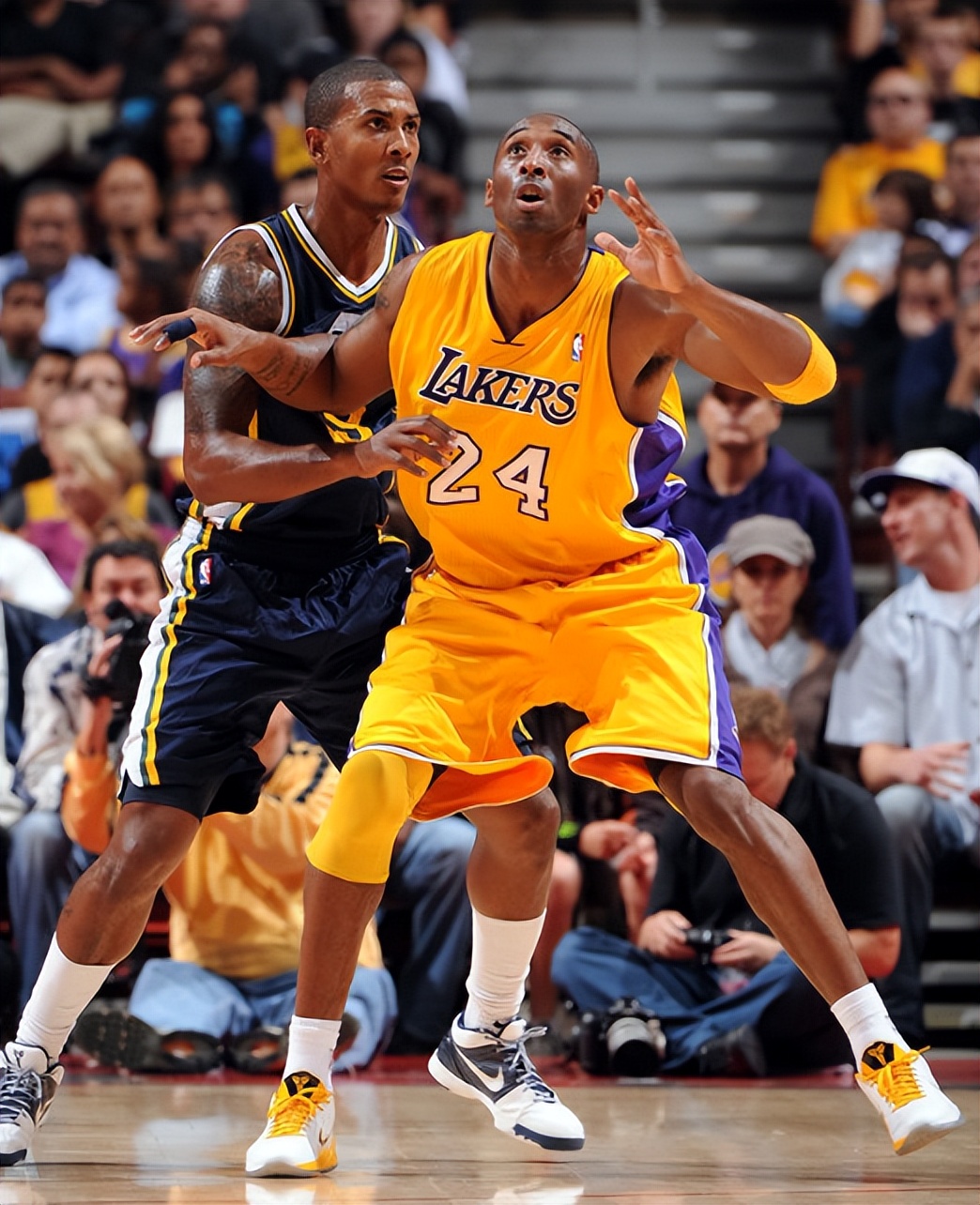nba球員為什么很少掏球（NBA曾經風靡一時的單手抓球 為何現在幾乎看不到了？）