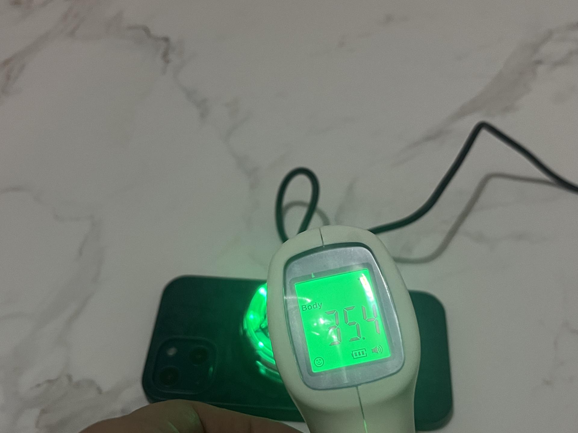 努比亚红魔冰磁散热器体验：手机不再发热卡顿，是夏天的最佳伴侣