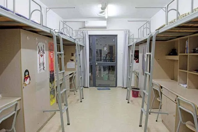中国大学宿舍十大等级,你住在第几级?看到第3个我酸了...