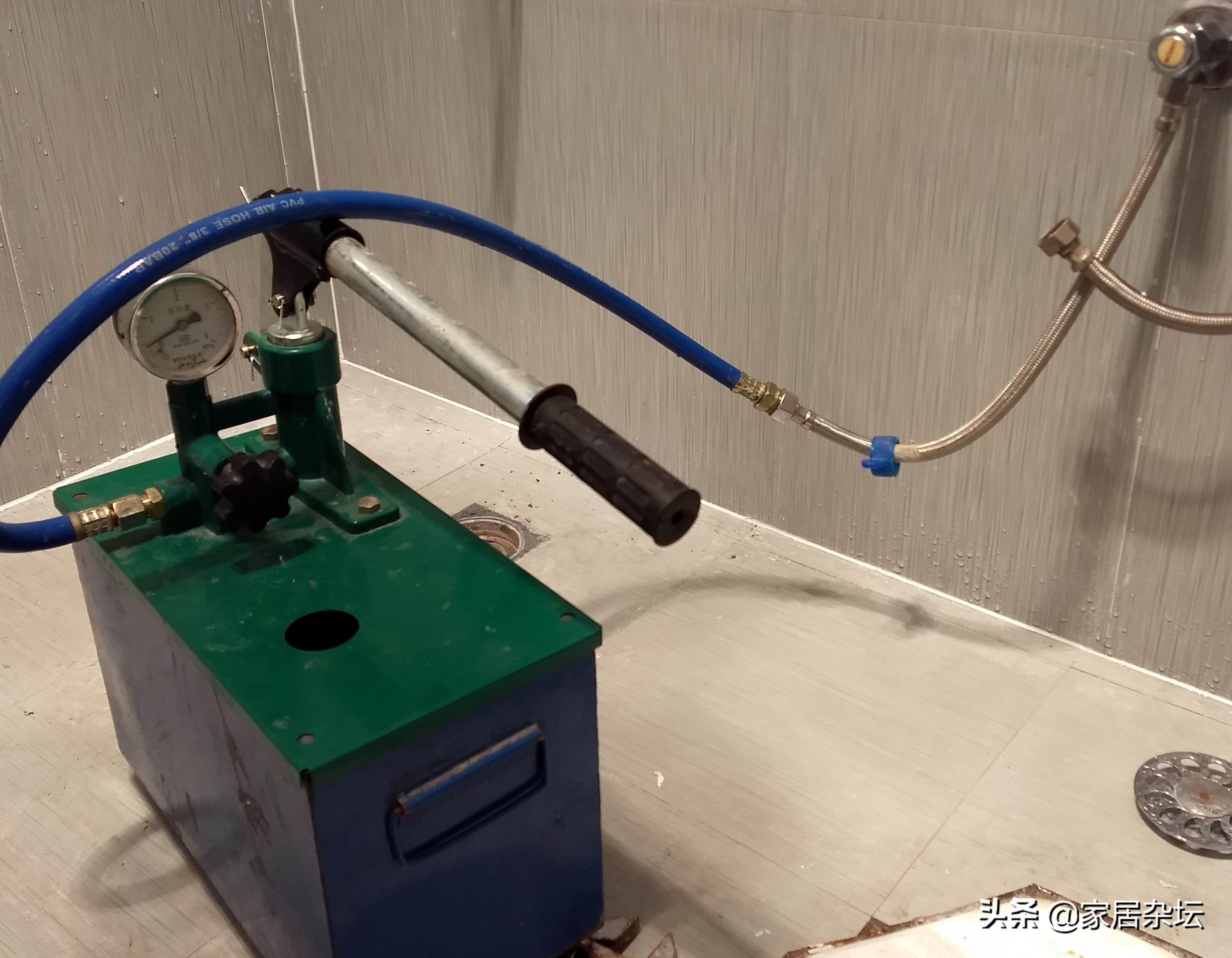 楼上卫生间漏水有3种情况，对应有3种检测方法，还要掌握处理方法
