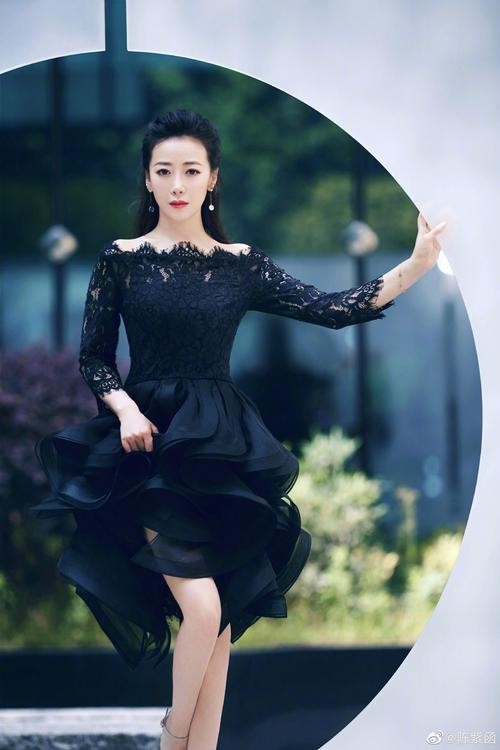 演员陈紫函：被爆私密照后，男友又被闺蜜抢走，如今嫁小9岁丈夫