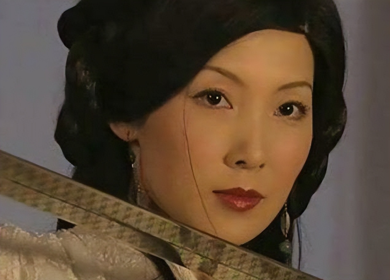 向海岚的颜值在内地可能只能演***角色,但是tvb让她演杨贵妃陈圆圆