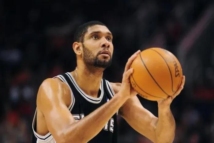 nba哪些球星最厉害(美媒列出了史上最伟大的20名球员，以及他们的总决赛战绩和数据)