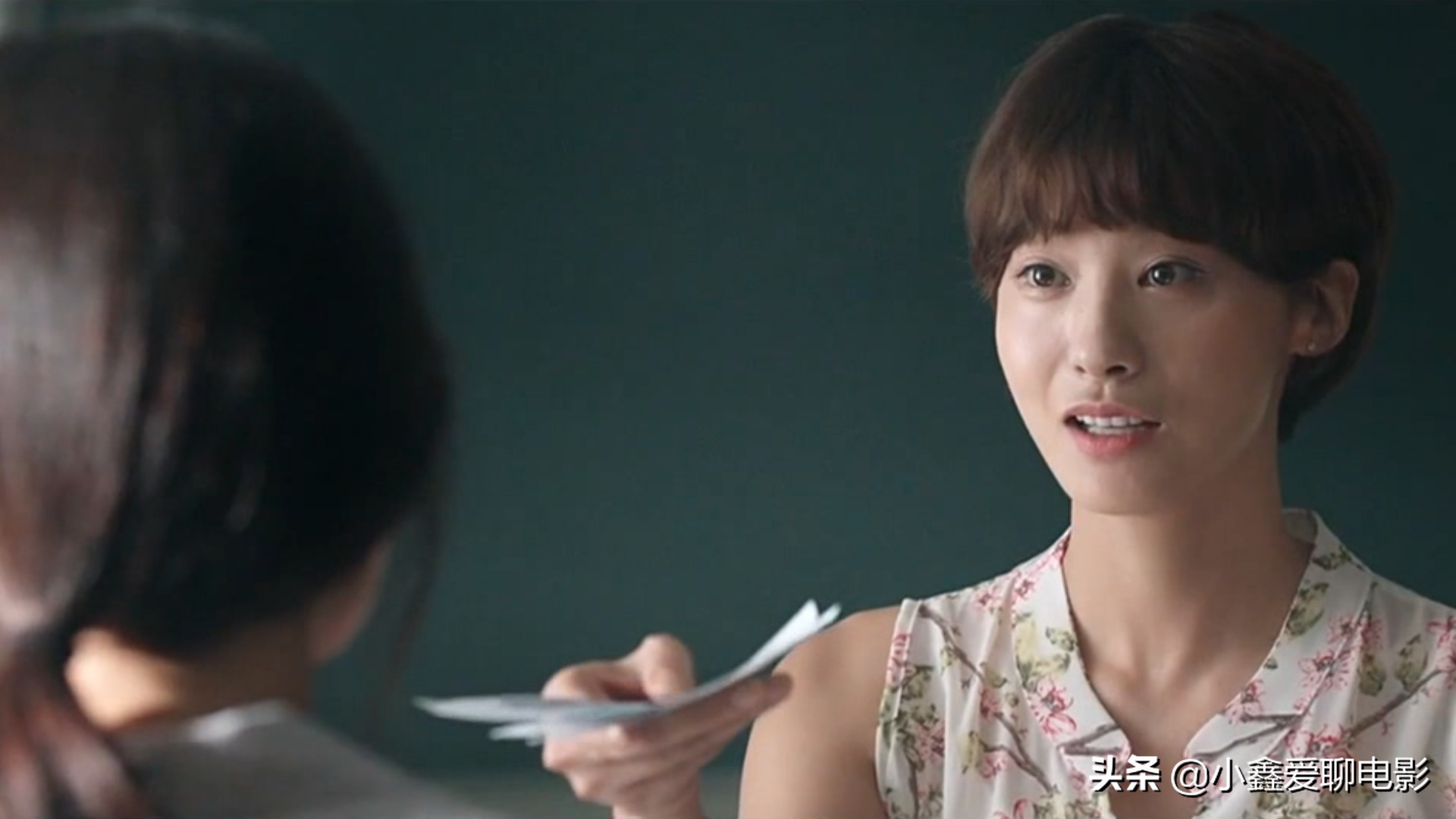 韩国高分影片《女教师》，女同事之间忍无可忍，竟然下如此狠手？