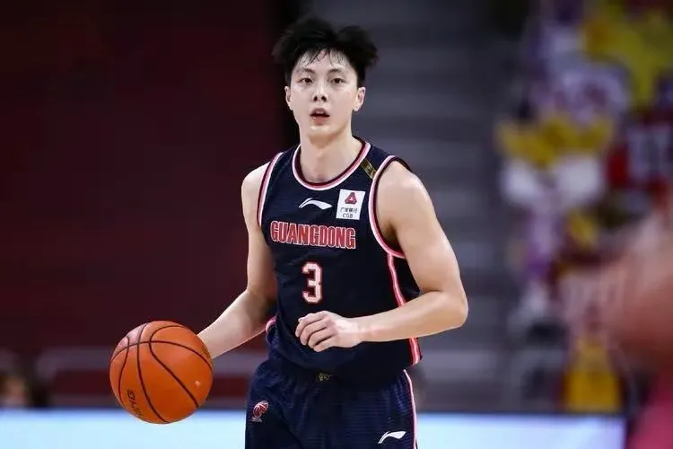 為什么廣東臺不能播cba（廣東隊消息：廣東體育不播CBA，球迷建議交易胡明軒，周鵬無緣歸隊）