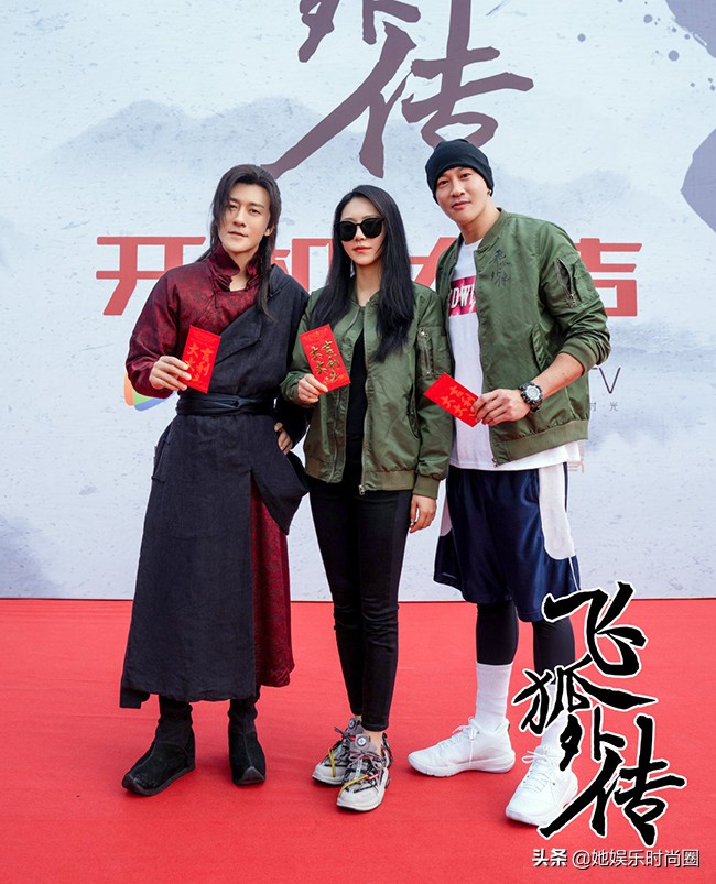 秦俊杰带来一部金庸武侠剧，化身少年英雄，坐拥两大实力女神