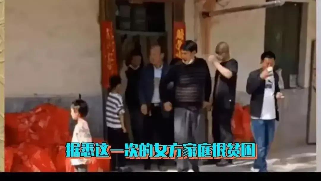 大衣哥对新儿媳妇很满意，不嫌弃家境贫寒，只要求尽快开花结果