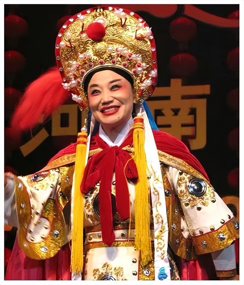 小香玉简历及个人资料("豫剧名家"小香玉:与王为念不合离婚,嫁小5岁