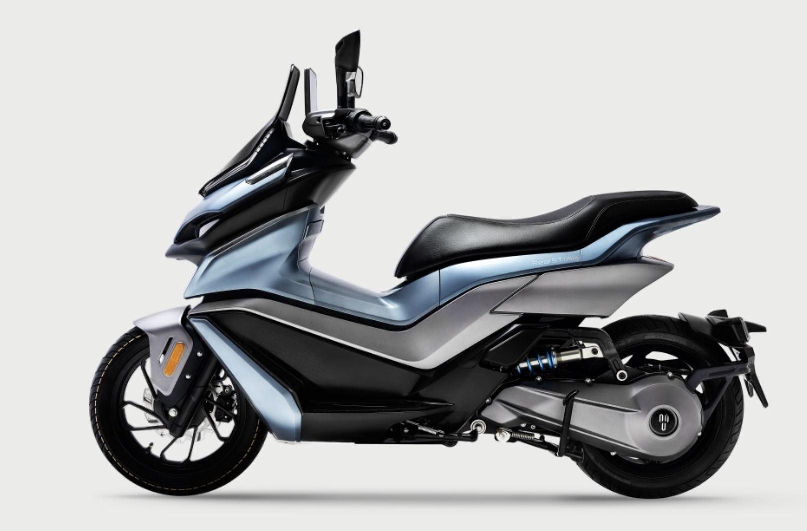 当然,电动车价格越便宜,它的设计使用年限也是越短的.