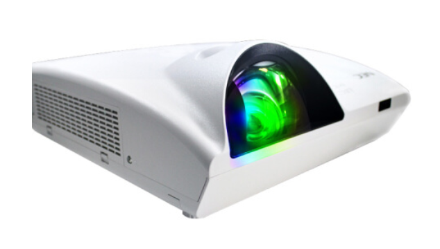 如何安装投影仪（如何打造家庭影院？收好这份《投影仪的安装与连接方法》）