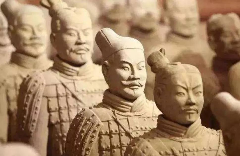 中国平均身高在世界排多少名（身高黑比地域黑更无耻，中国人平均身高究竟多少，实际上你已达标）