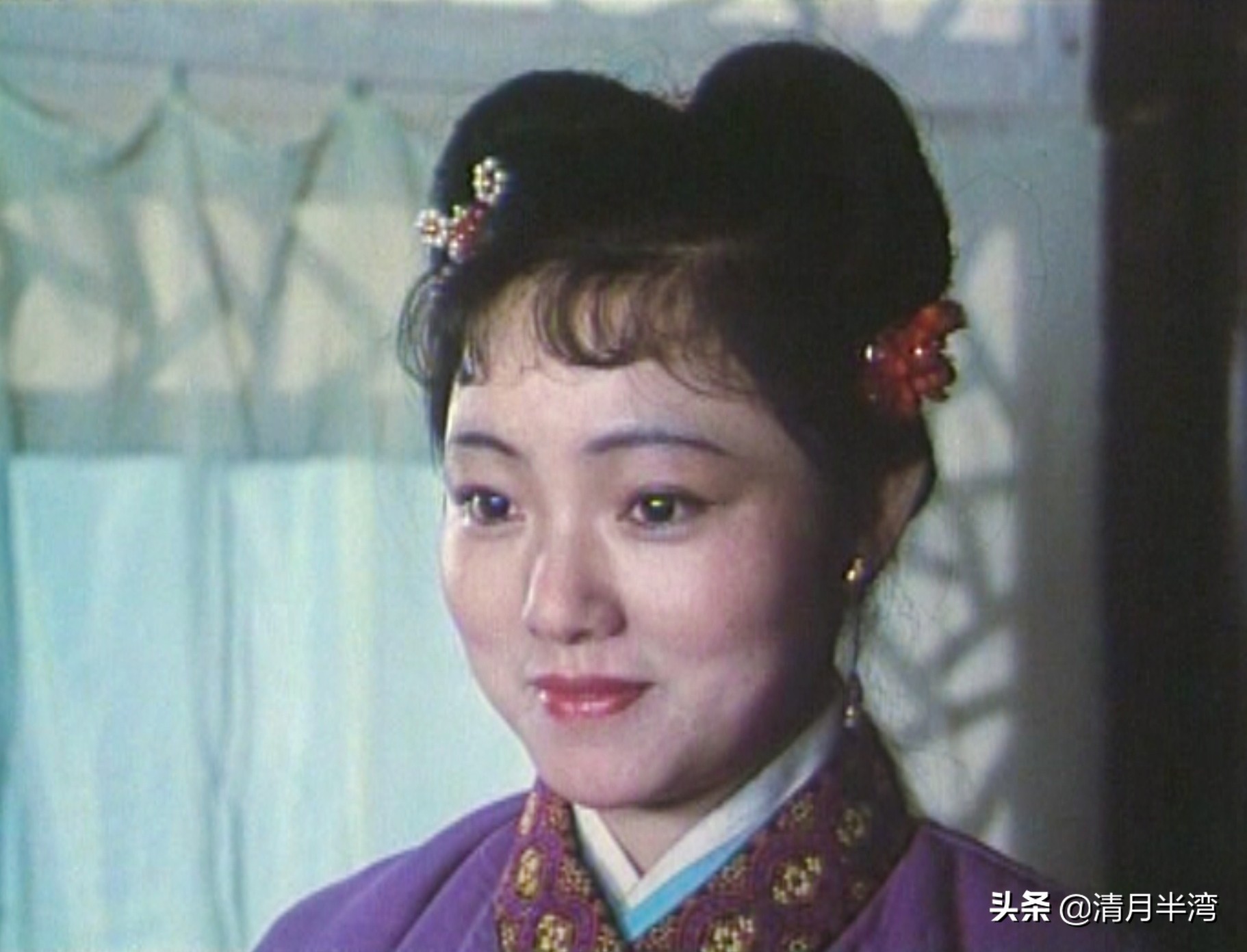 北影版《红楼梦》40位美人集锦，耐看不撞脸，打酱油的都惊鸿一瞥