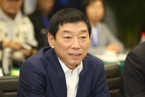 勇包亏损工厂的创业英雄魏建军，造车31年，长城汽车挺得过明年吗