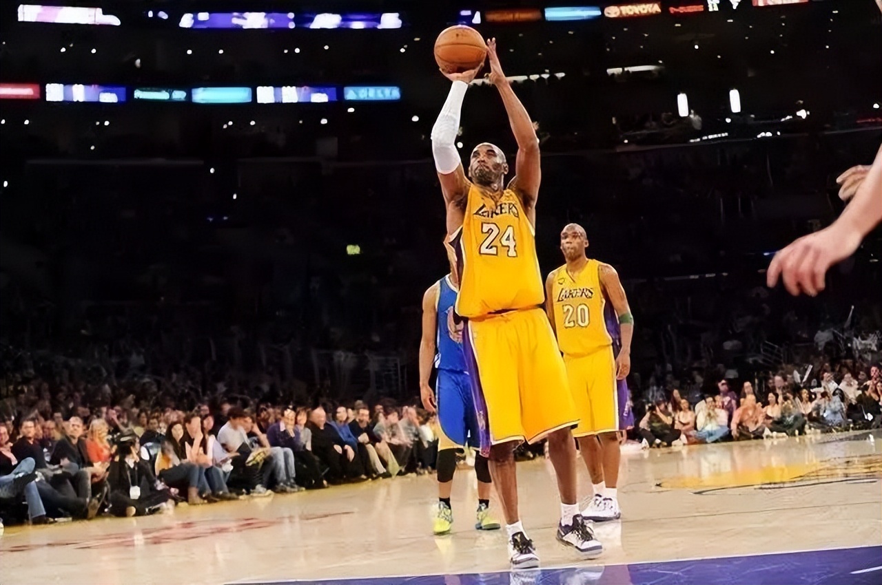 科比退役比赛回放（科比退役六周年，他和那场60分的表演，你还记得吗？）