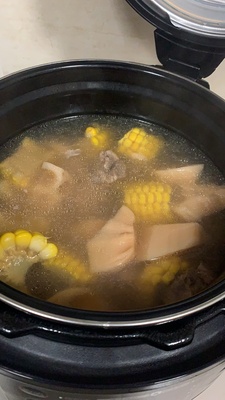 建议大家:除了微波炉,厨房有这5种锅就够了!其它都是白花钱