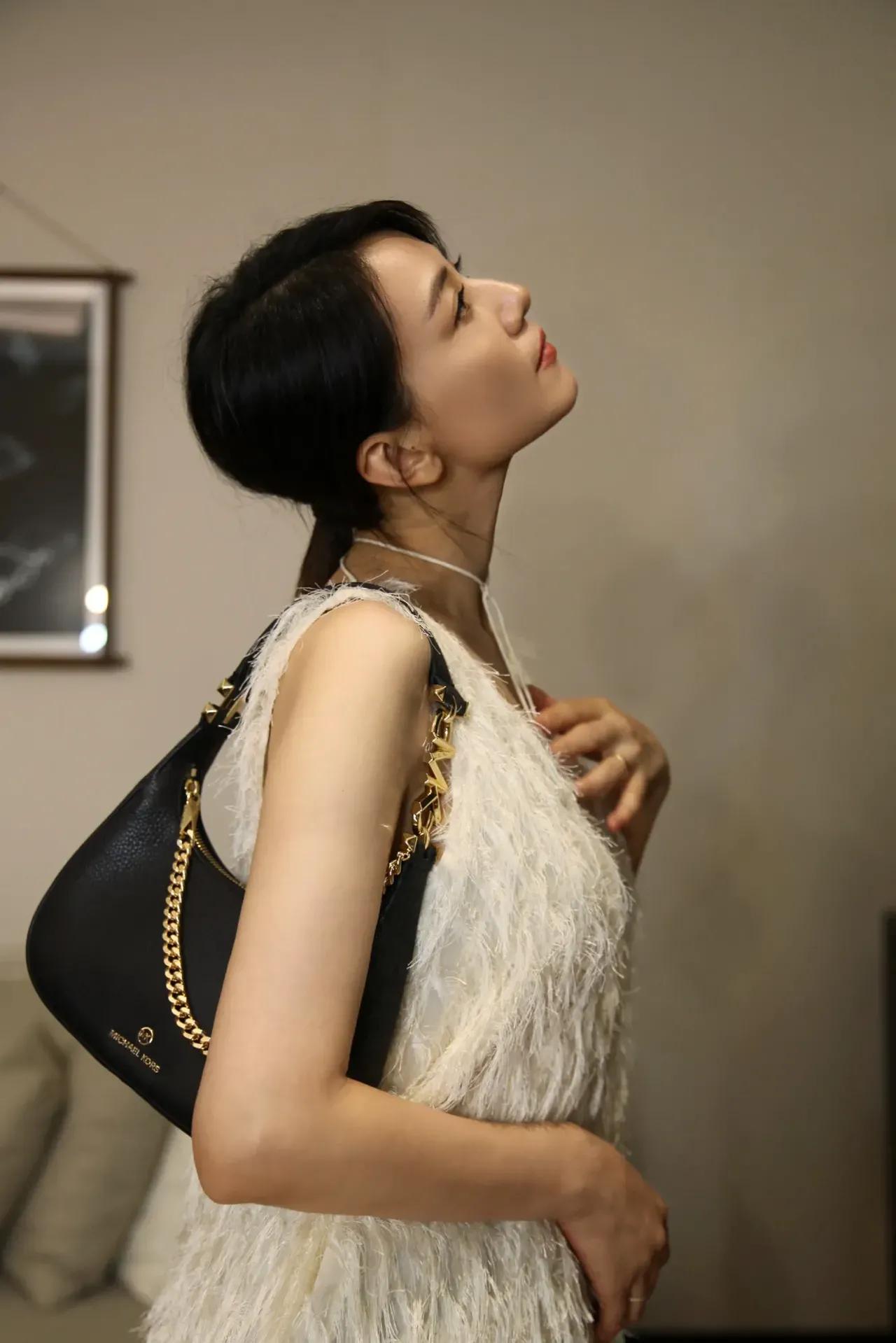 高圆圆、古力娜扎、蔡文静美图大赏，微微一笑很倾城