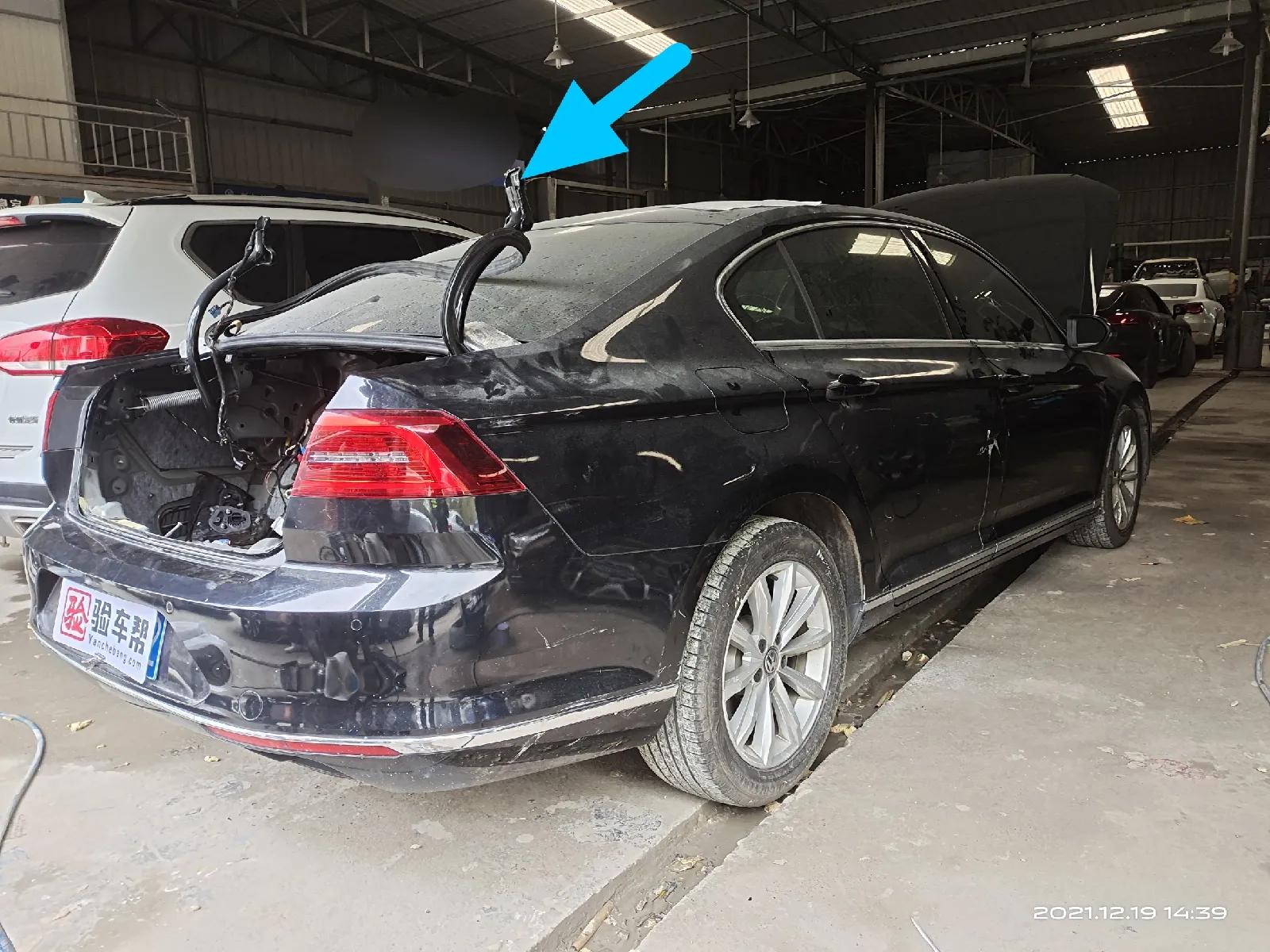 以為網(wǎng)紅直播賣(mài)車(chē)可以“撿漏”，結(jié)果還是出現(xiàn)了“翻車(chē)”