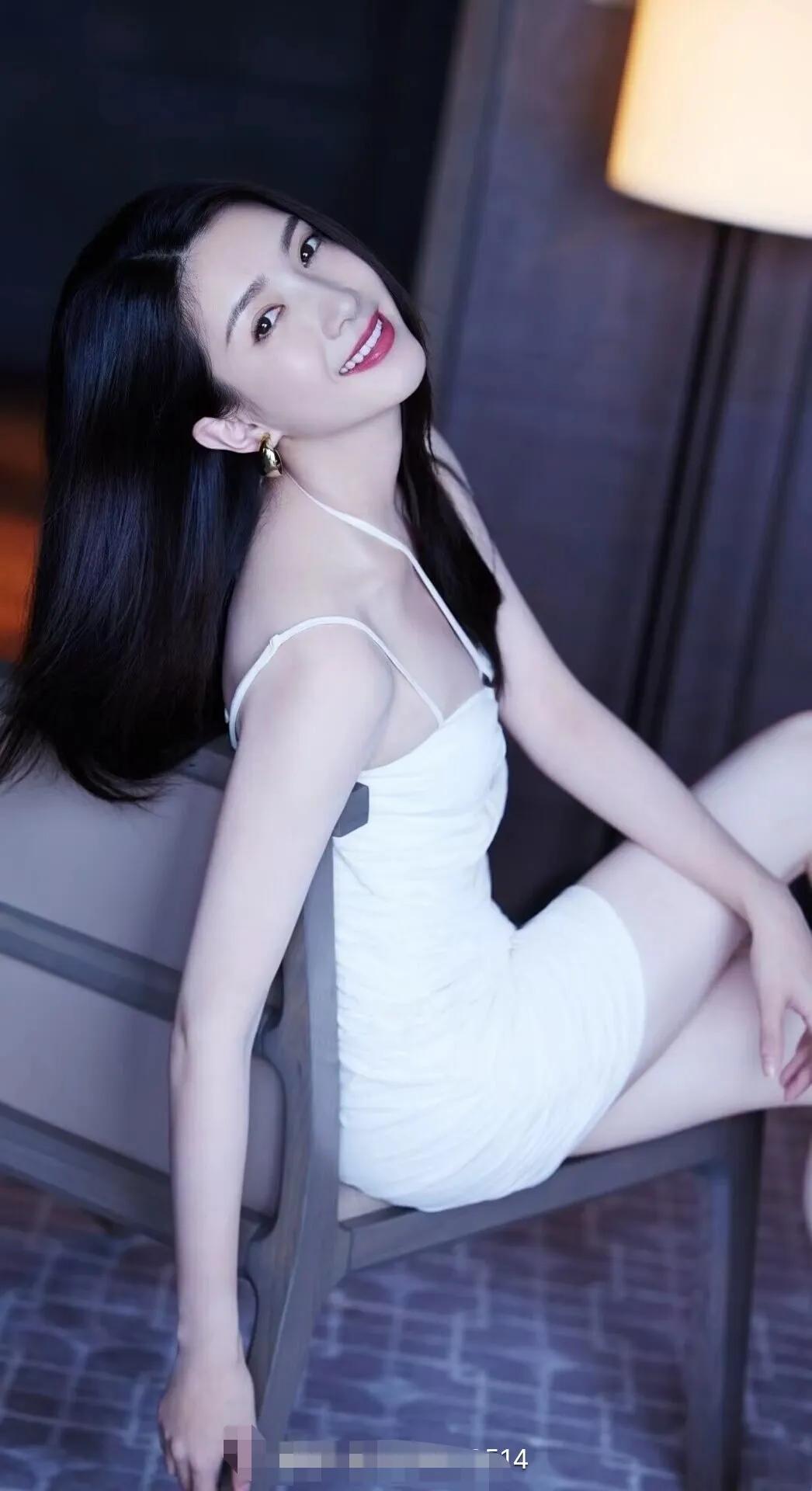 周雨彤，太美了