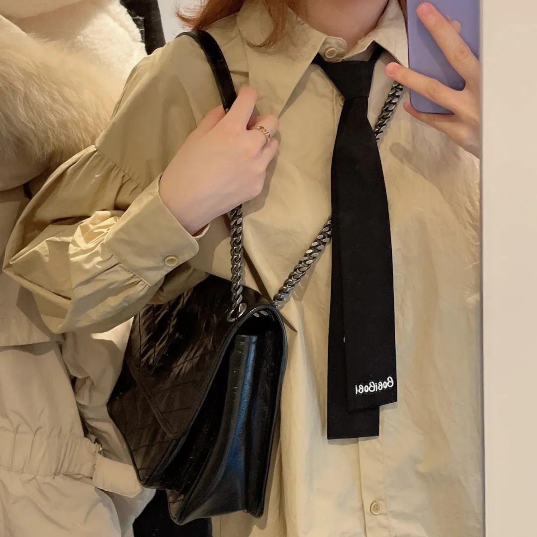 圣罗兰ysl niki让你买了绝不后悔的一款,明星网红人手必备的包包