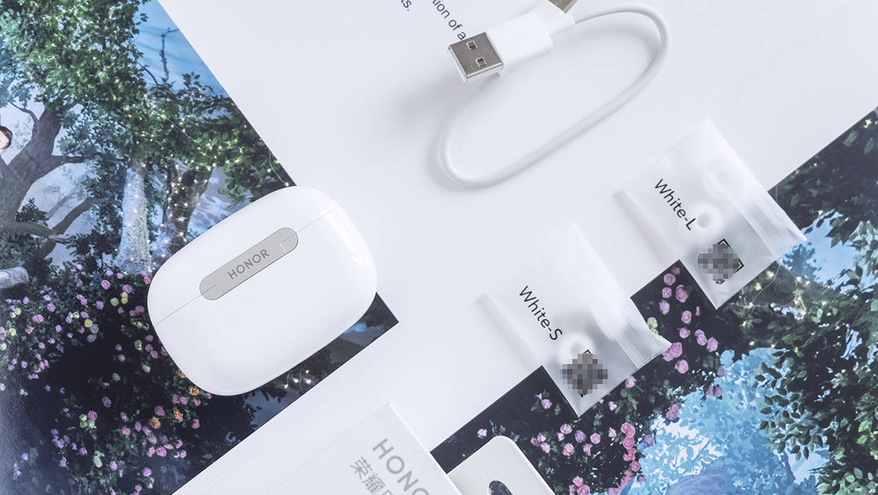 TWS耳机界的一匹黑马，荣耀Earbuds 3 Pro千万不要错过