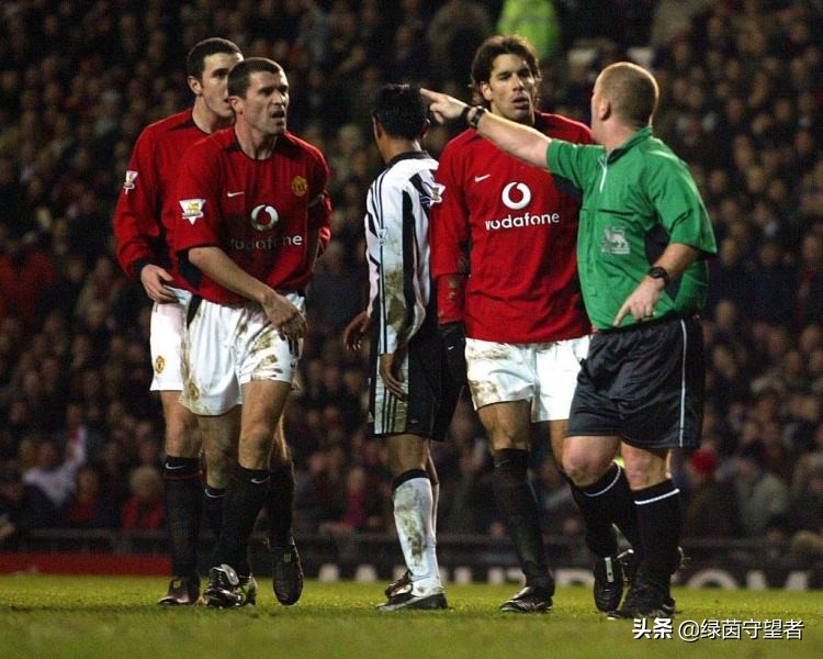 曼联为什么不炒弗格森（两大王朝！为什么弗格森时期的曼联如此强大？是因为拥有C罗吗？）