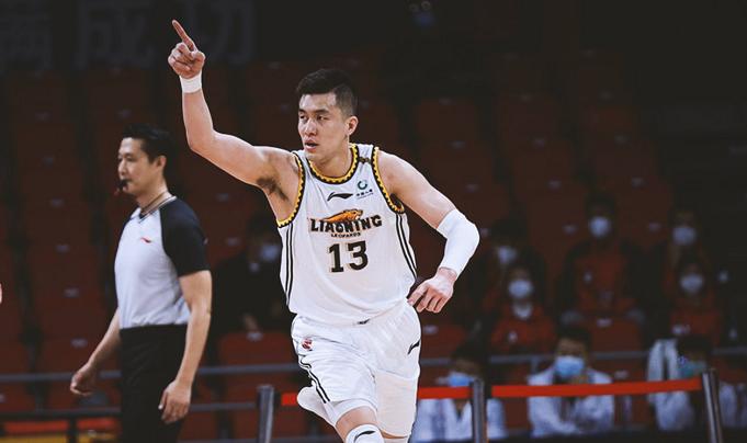 为什么电视不直播CBA了（CCTV5罕见放弃北京首钢，为辽粤大战让路，巅峰对决引爆收视狂潮）