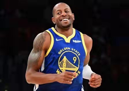 nba现役33岁以上球员有哪些(宝刀不老！35岁以上最好的10位老将：安东尼第五，前二仍是全明星)