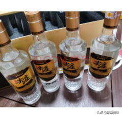 我国5款物美价廉的“光瓶酒”，固态法纯粮酒，酒龄小还真的不知