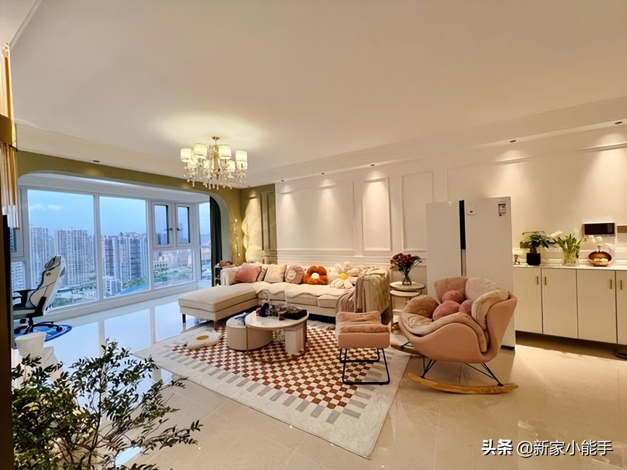 看她家入住一个月的新房，全屋整洁干净又很漂亮，生活特别享受