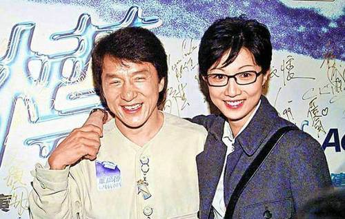 8位过气女明星窘况：卑微求工作，变脸被群嘲，徒留尴尬与心酸