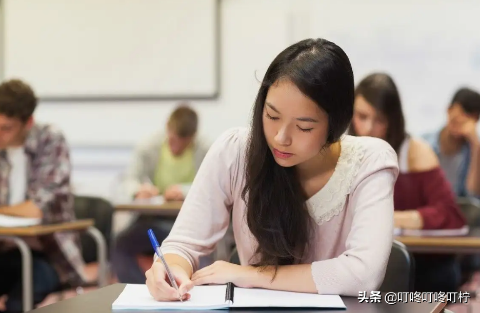 上过大学和没上过大学的“女生”，两者之间差距真大，太真实