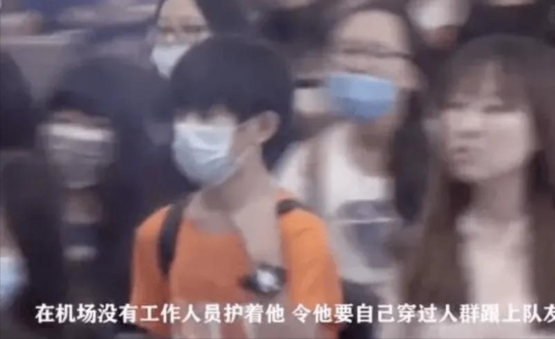 明星不红就活该被羞辱？吴昕被一刀剪掉长发，还有人喝油漆洗胃