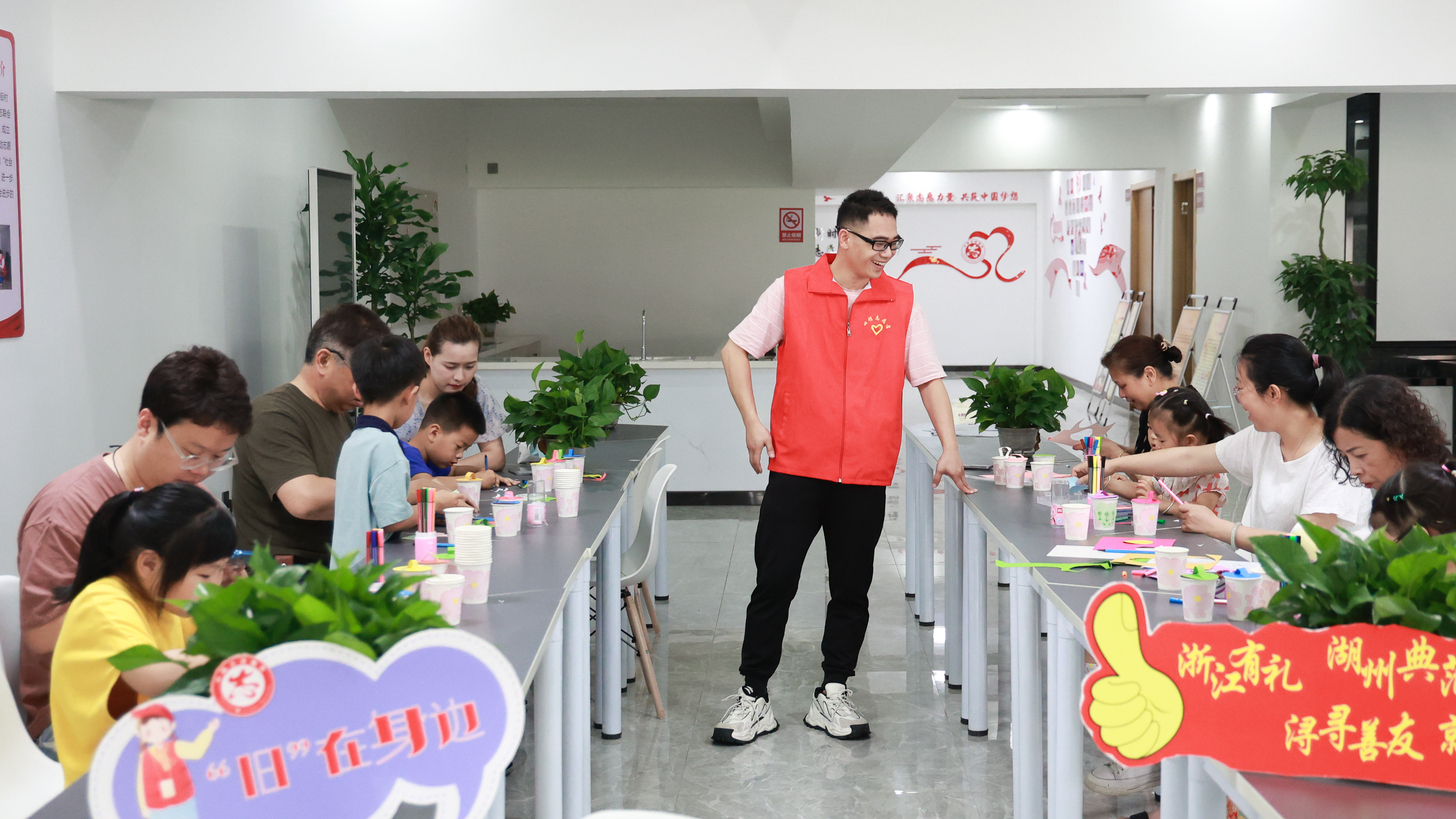 双向发力 精准查处生态环境违法行为