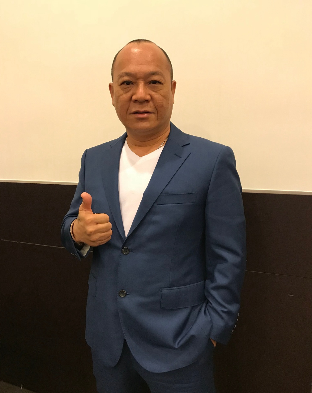 吴志雄:风光时手下近2000人,落魄时欠债千万,今69岁生活如何?