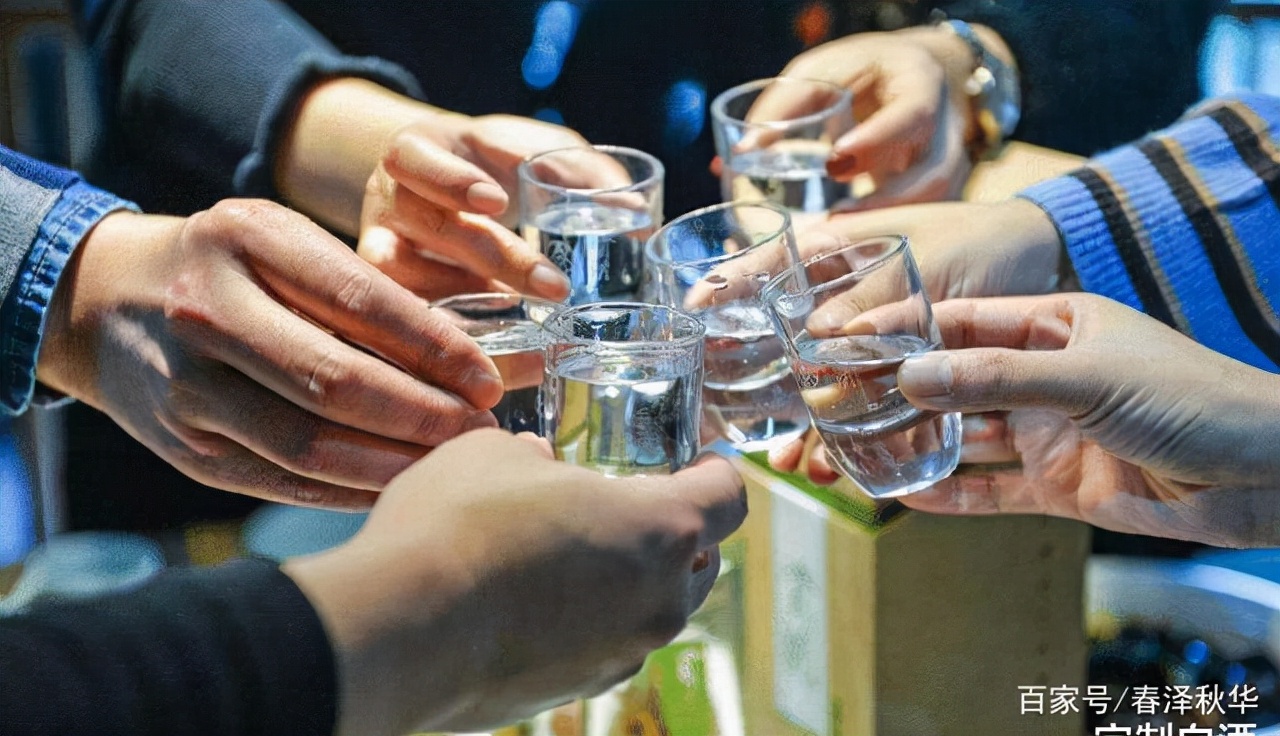 文化根深蒂固中国,没有一套酒桌语言那怎能行走江湖,小编为各位职场