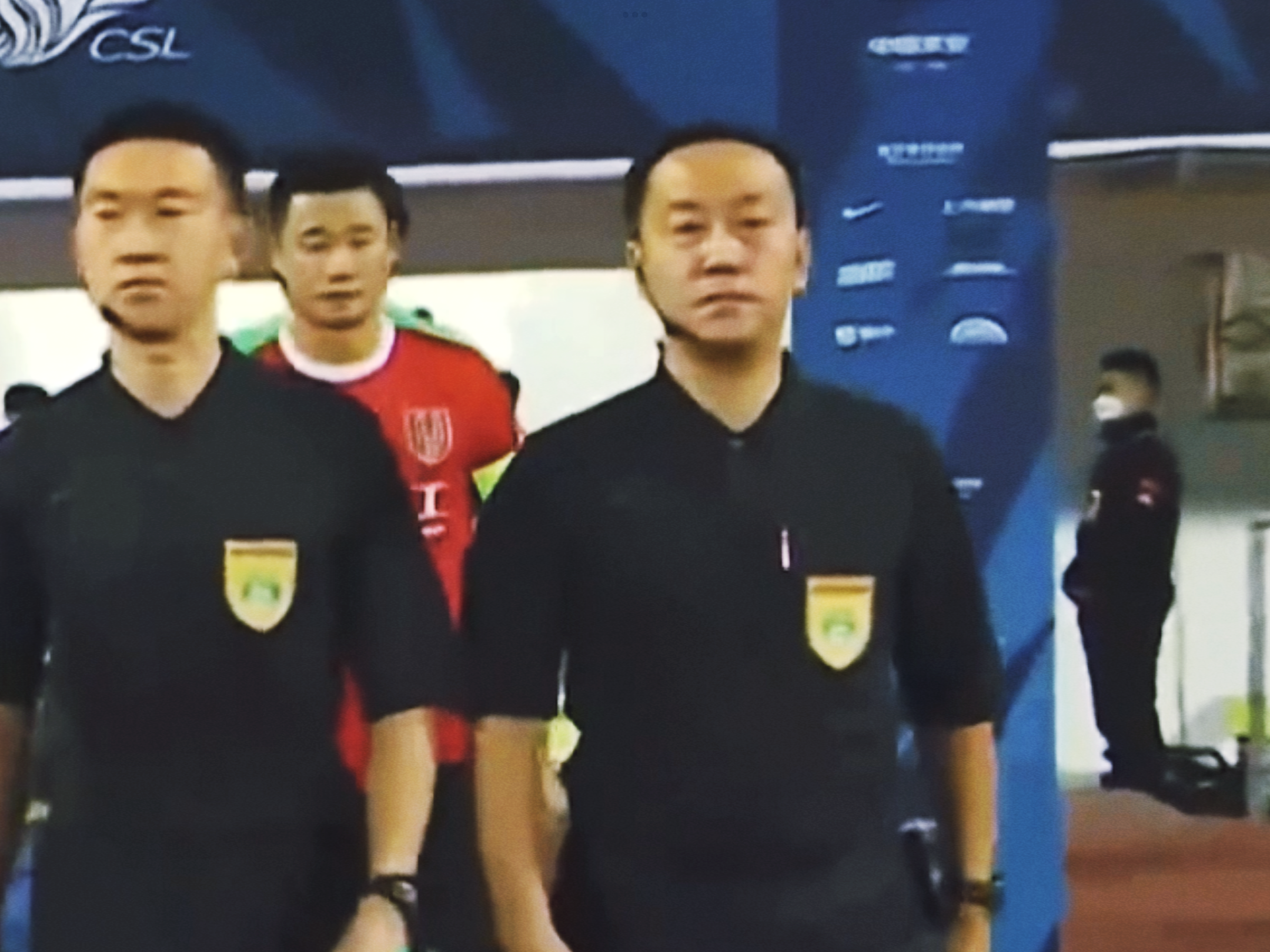 2021中超第十七轮裁判名单（2022赛季中超裁判执法数据统计，你最喜欢哪一个？谁是心中金哨？）