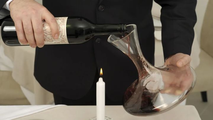 葡萄酒里有“渣”，是買到假酒/壞酒了嗎？