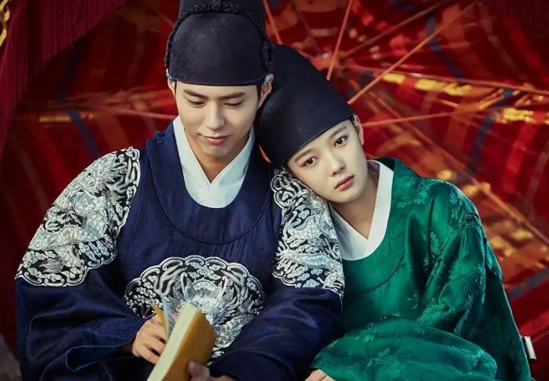 《云画的月光》开播6年，剧组重聚拍综艺，朴宝剑带队令人期待