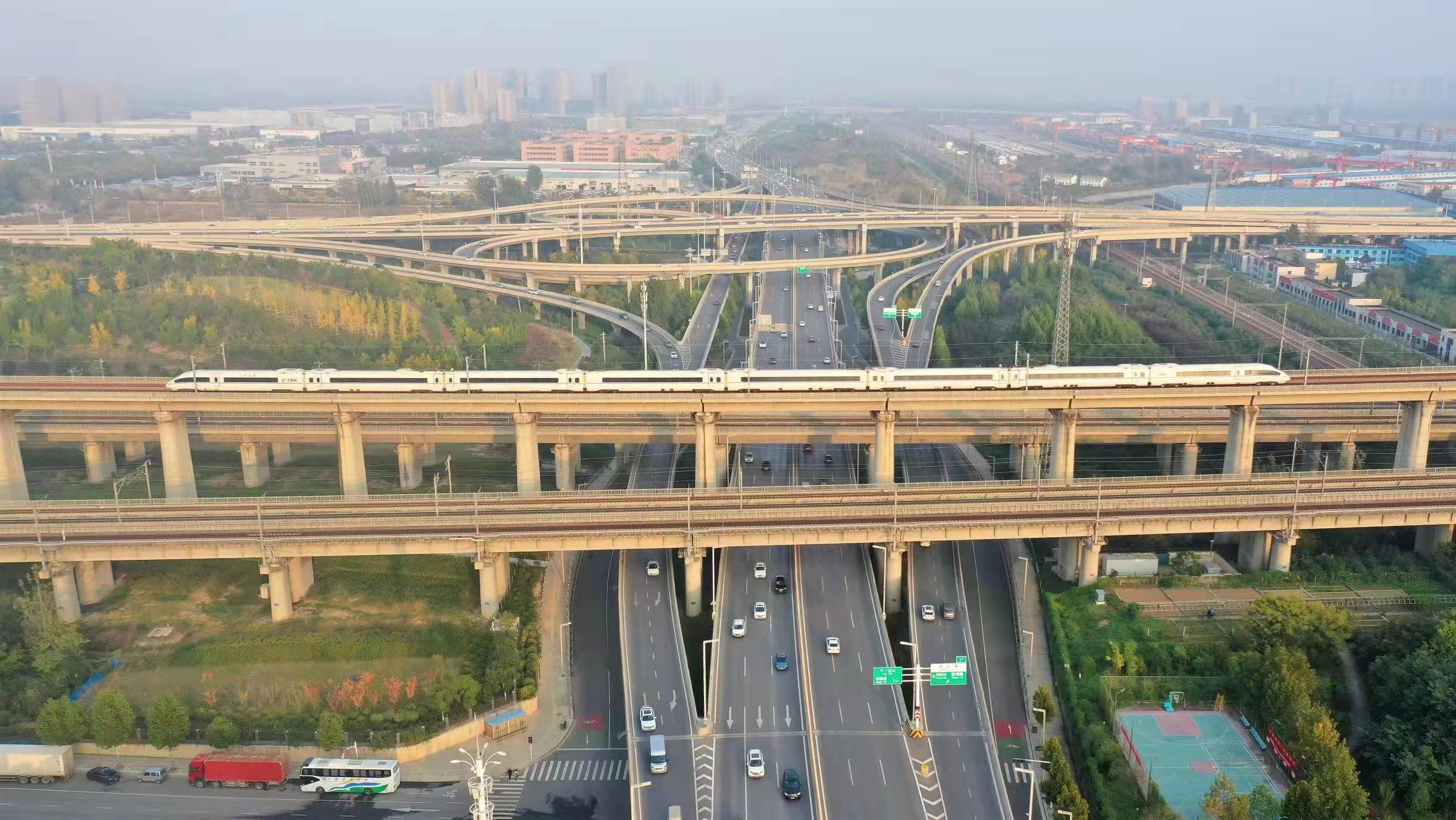 2022铁路春运1月17日开始·明日开售火车票