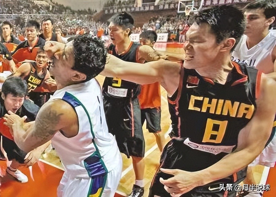 2010年男籃亞運會（為張慶鵬出頭，軍體拳打退巴西，回顧朱芳雨2010年球場打架事件）