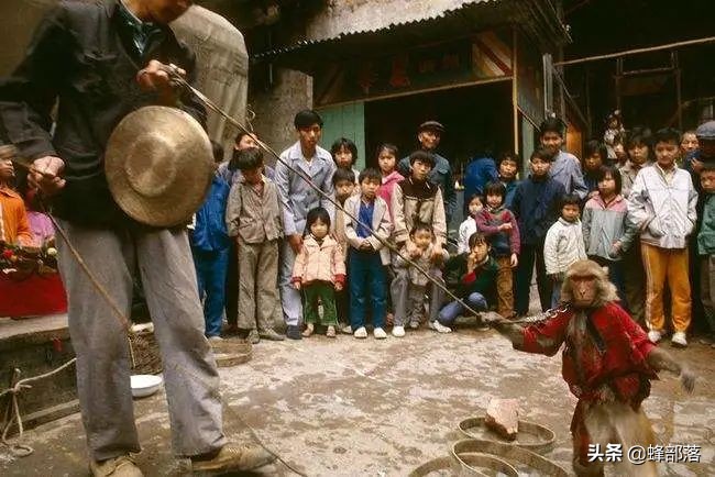 80年代四大抢手职业 vs 十大被劝退婚职业：时代变迁下的婚恋择业观