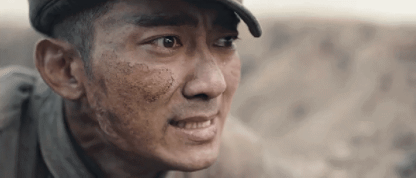 本以为是烂片，《绝地防线》开播就榜一，王挺又抓到战争片王炸？
