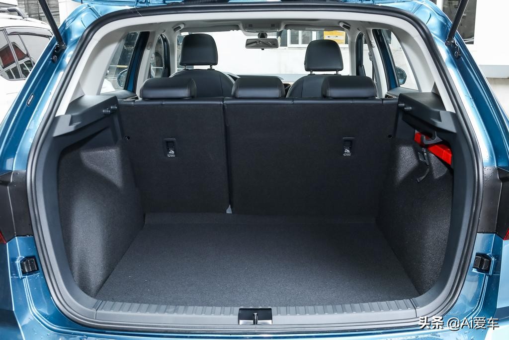 2.0T带四驱，德系高配大空间家用SUV,价格不错油耗不高，大众途岳