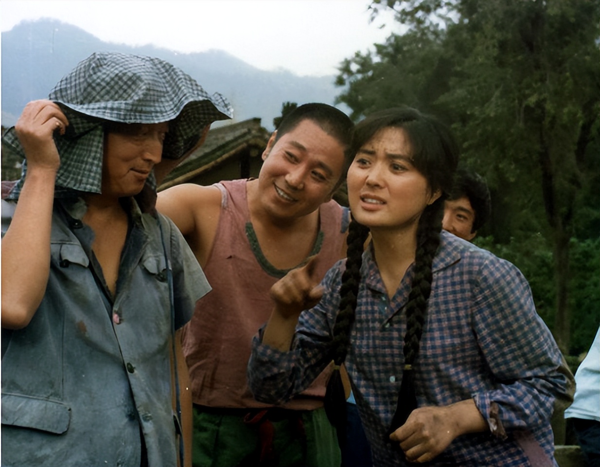 "金牌配角"陈裕德:患癌离世27年,他的妻子和儿女后来怎样了?