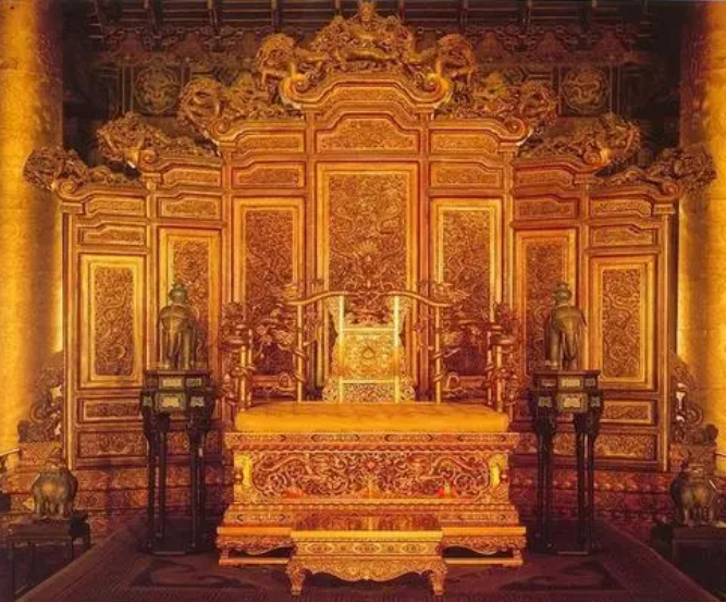 苏荃贵为教主夫人，为何会甘心嫁给韦小宝？其实不只是因为怀孕