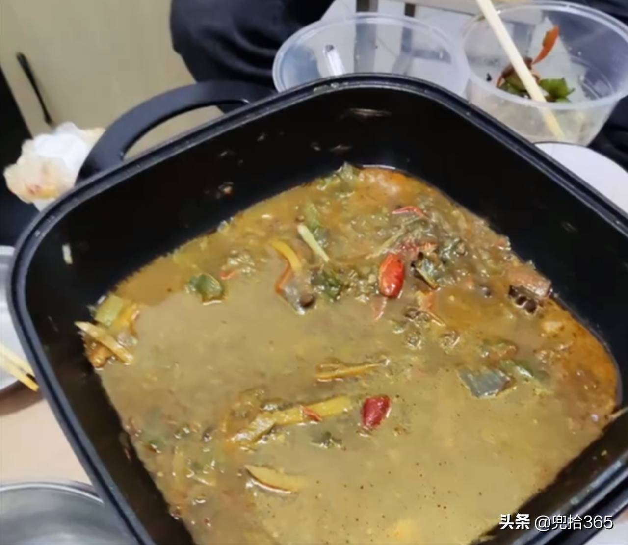 ����ѧ������Ů���ѵ�С��Ϻ��6��Сʱ����һ��࣬���ѣ��ھ���