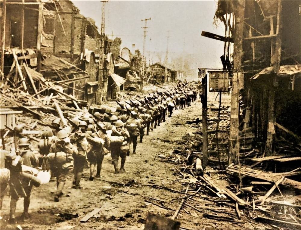 日本间谍学校存在共产党特工，身为日本人，却为美苏提供绝密情报