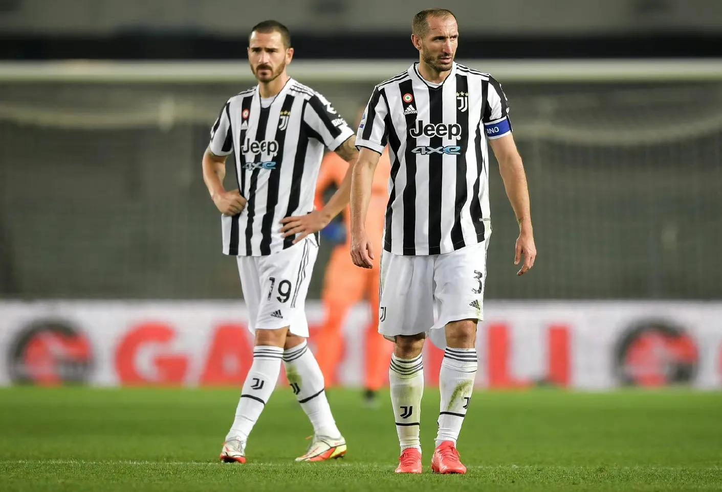 电话队尤文图斯（艰难争4！意甲9冠王尤文如今的境遇16年前的“电话门”已有迹可寻）