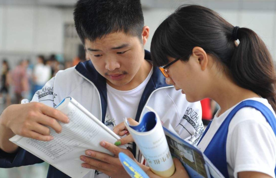 西南地区高校30强出炉，重庆大学仅排第三，西南政法颇为遗憾