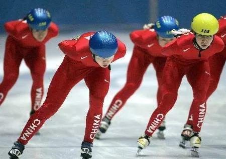 意大利韩国足球事件（红牌、围攻裁判，一哭二闹三上吊，韩国人还真把卡塔尔当本土了）